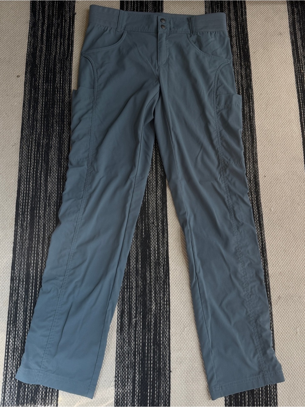 Title Nine Women's Lightweight Slate Blue Cargo Hiking Pants Size 8